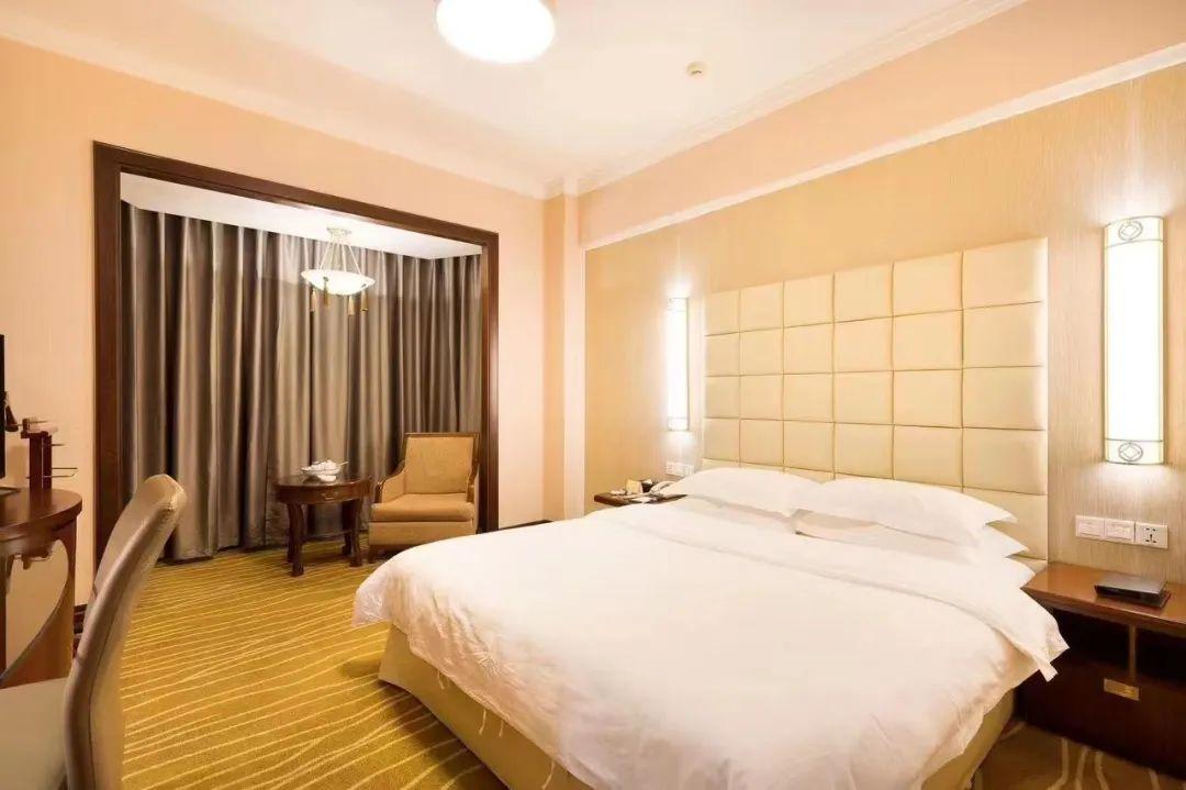 西沙灣假日酒店價格，學(xué)習(xí)與自信的旅程之旅