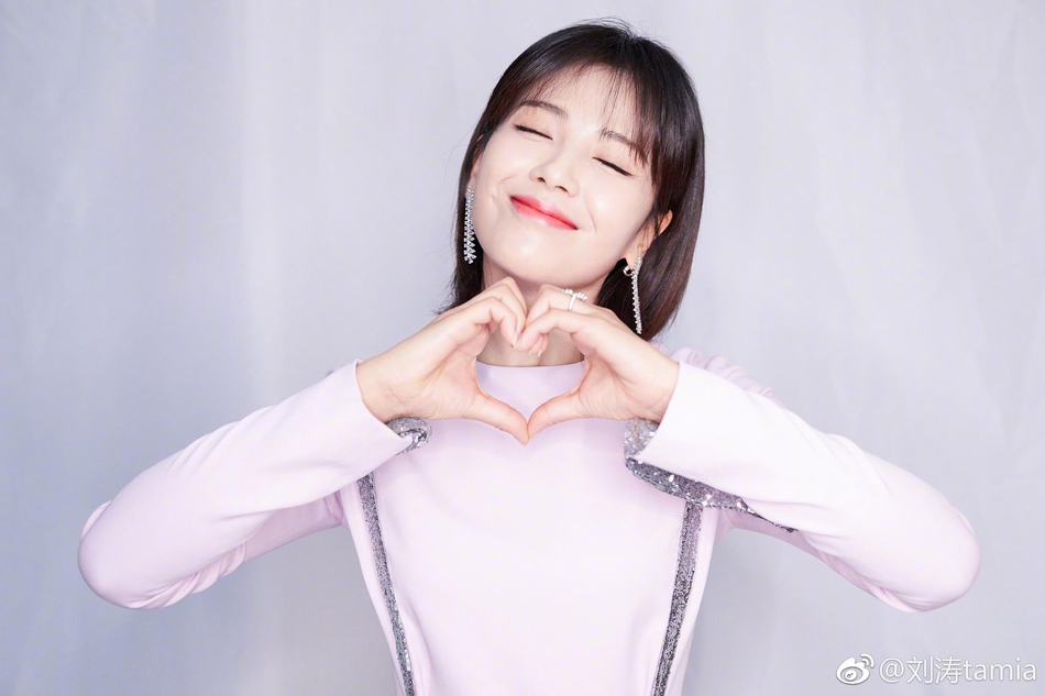 演員劉濤微博，演藝之路與粉絲互動(dòng)的新天地，展現(xiàn)明星魅力與成長歷程
