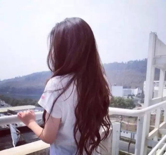 QQ傷感女生頭像大全，科技與情感的交融之美