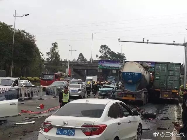 最新事故動態(tài)與小巷深處的獨特美食之旅