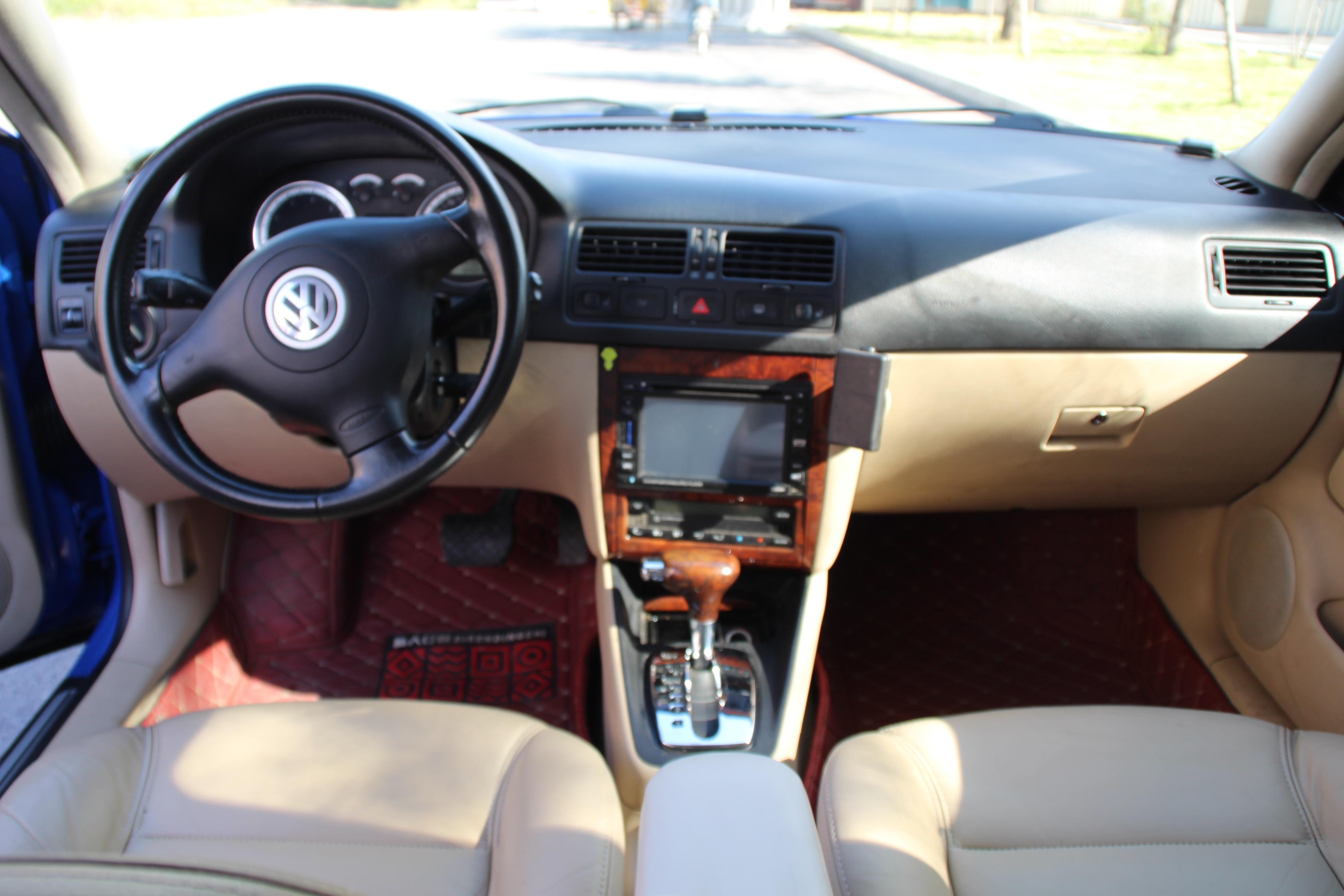 大眾寶來二手車價格，時光經(jīng)典傳奇的回顧與探尋