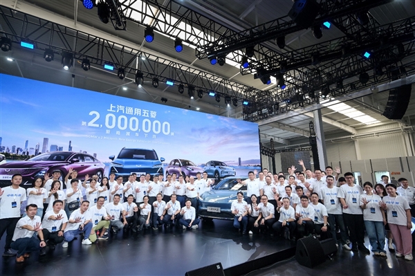 呂俊成最新動(dòng)態(tài)，時(shí)代的領(lǐng)航者，印記時(shí)代前沿