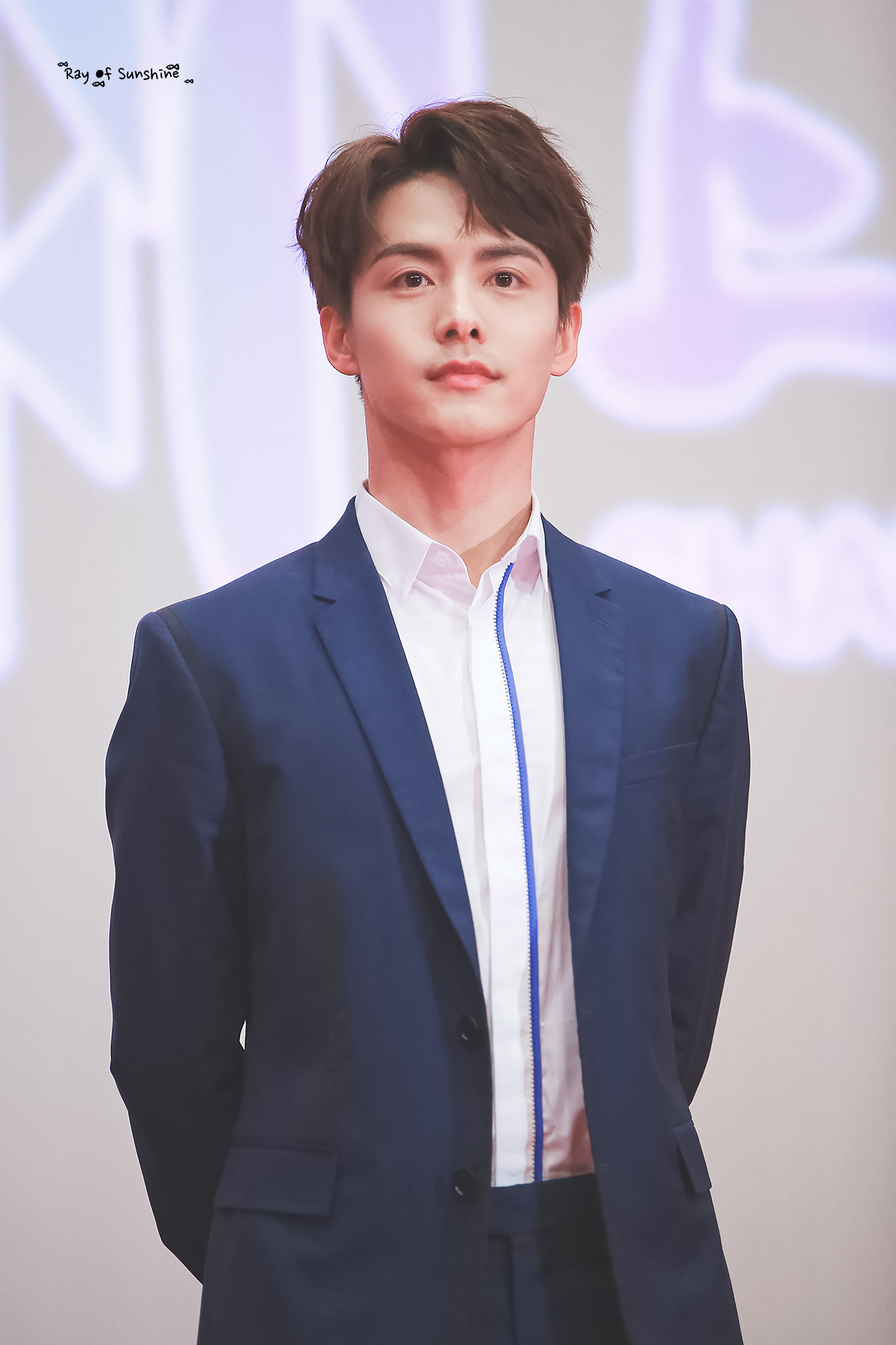 馬天宇最新圖片相冊，展現(xiàn)變化、學習與自信的力量風采