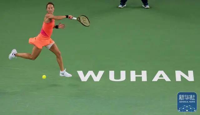 網(wǎng)球比賽競(jìng)猜,網(wǎng)球比賽競(jìng)猜，一場(chǎng)自然美景中的心靈之旅