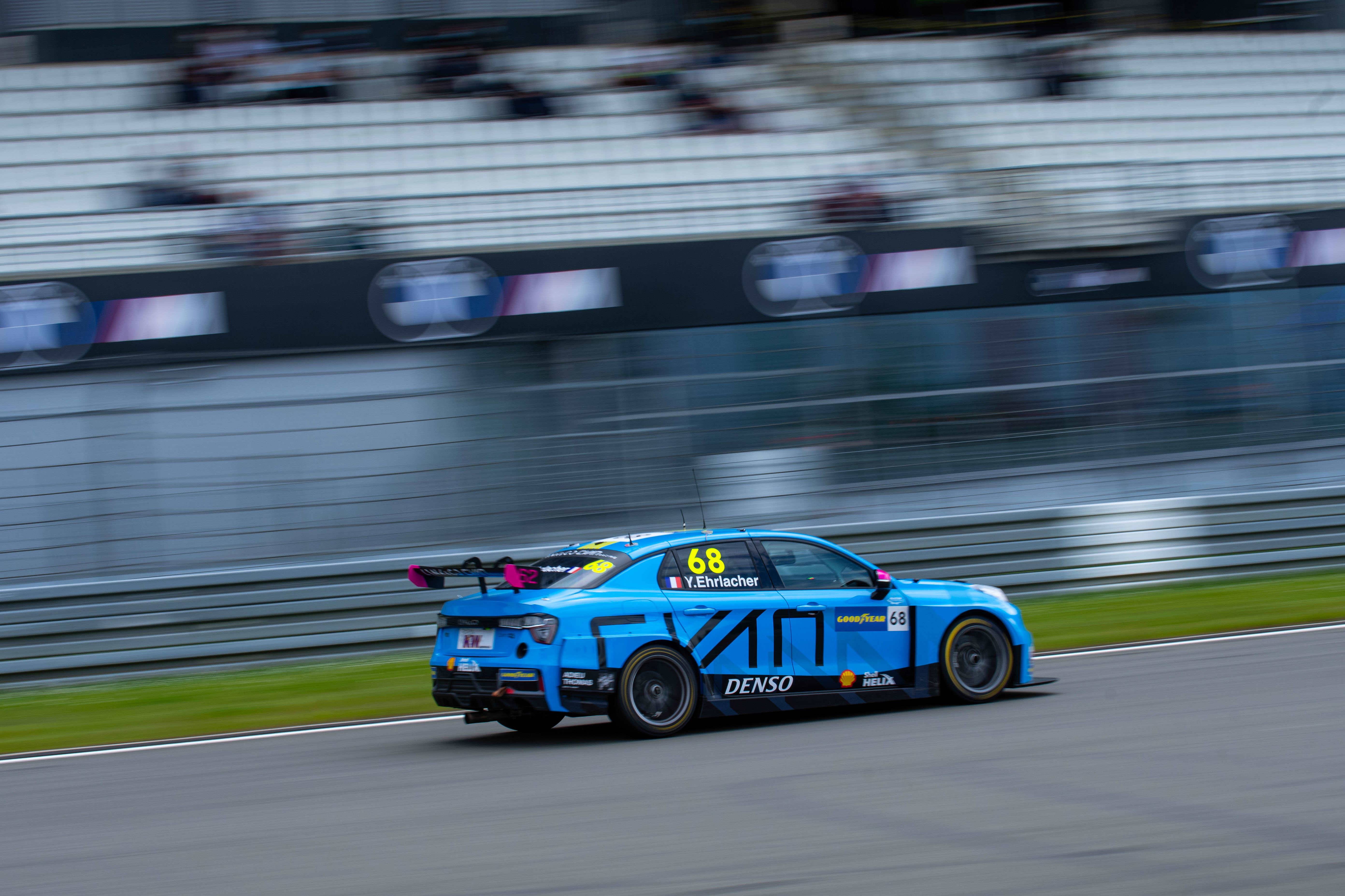 最新塞車時光，自然美景的探索之旅