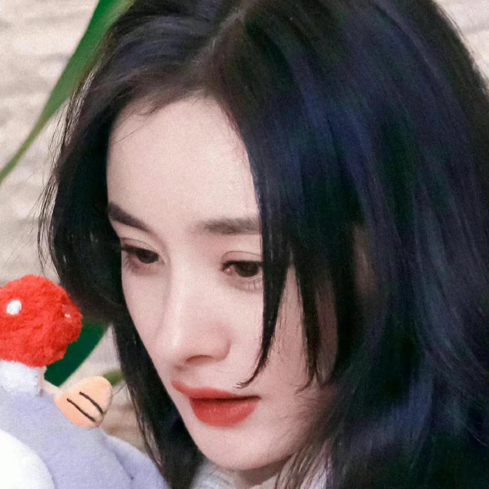 最新楊冪頭像圖片及其論述概述